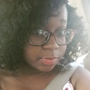 Meet your Posher, Ashleigh